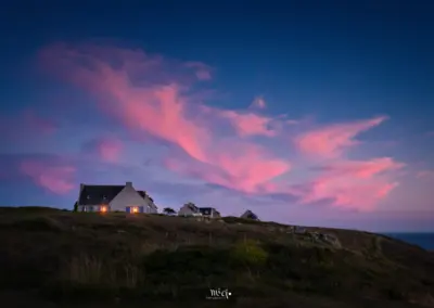 Crozon rosa Wolken Sonnenuntergang